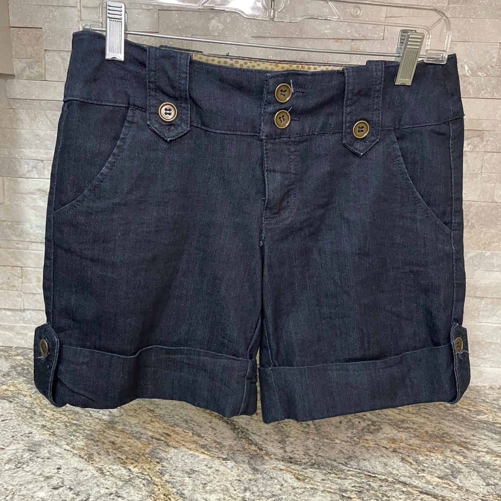 One5One Jean Shorts Size 4. 7” long cuffed.